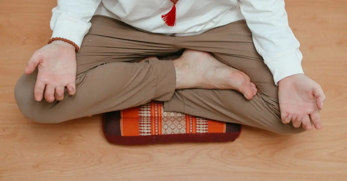 Comparaison: Méditation vs Yoga pour la Gestion du Stress